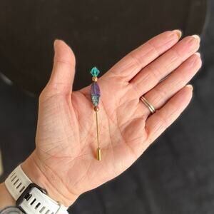 Vintage Beaded Hat Pin with Iridescent Glass Beads – Gold Tone Stick Pin